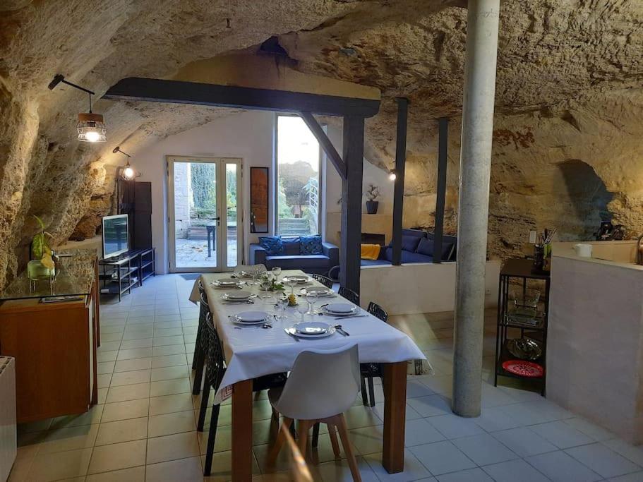 Maison Troglodytique Doue La Fontaine Екстер'єр фото