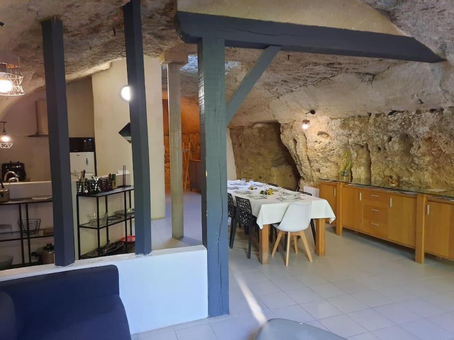 Maison Troglodytique Doue La Fontaine Екстер'єр фото