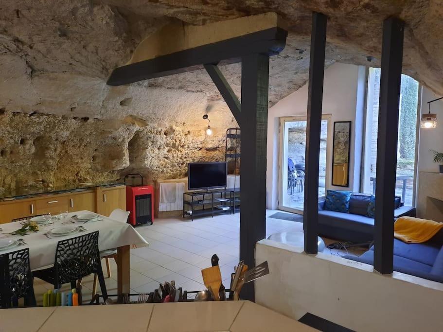 Maison Troglodytique Doue La Fontaine Екстер'єр фото