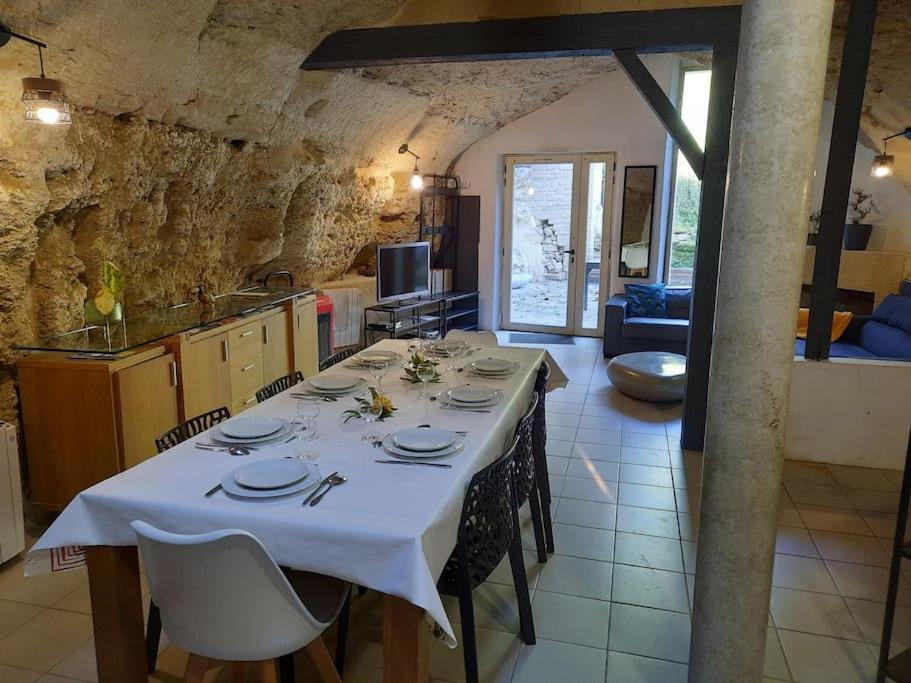 Maison Troglodytique Doue La Fontaine Екстер'єр фото